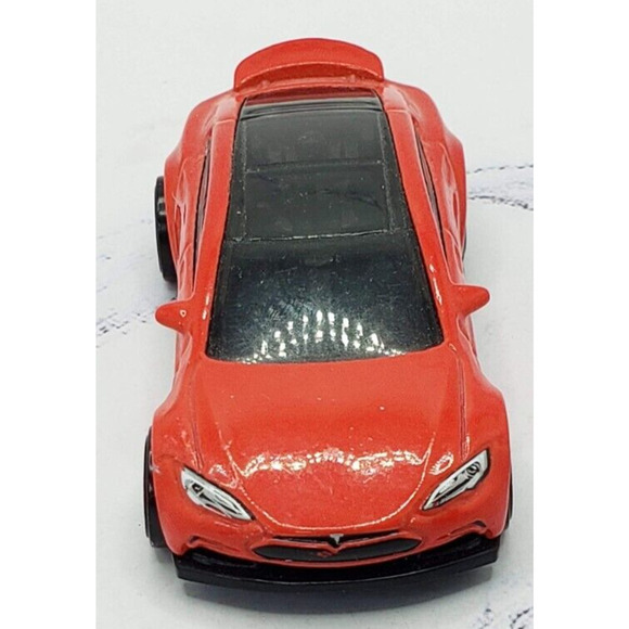 Hot Wheels Tesla Model S Red HW Workshop New For 2015 217/250 - Picture 2 of 7